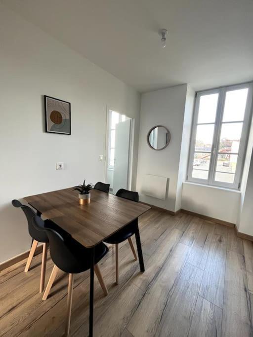 Le Duplex Tout Confort Bressuire Zewnętrze zdjęcie